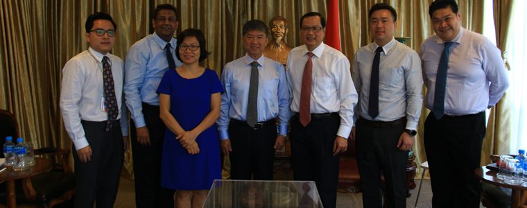 Meeting with Vietnam Ambassador to Singapore